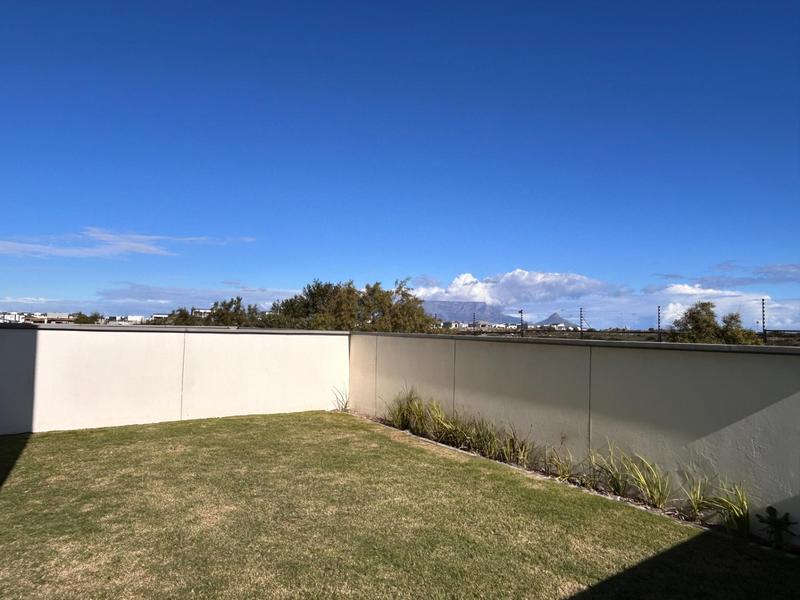 To Let 3 Bedroom Property for Rent in Sandown Western Cape